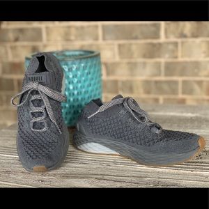DARK GREY KNIT RUNNER (WOMEN'S) - 7.5